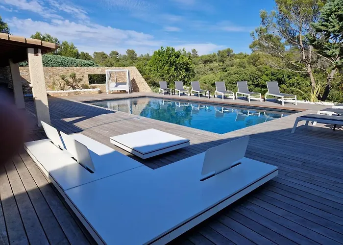 Magnifique Villa De Luxe Au Coeur De La Garrigue
