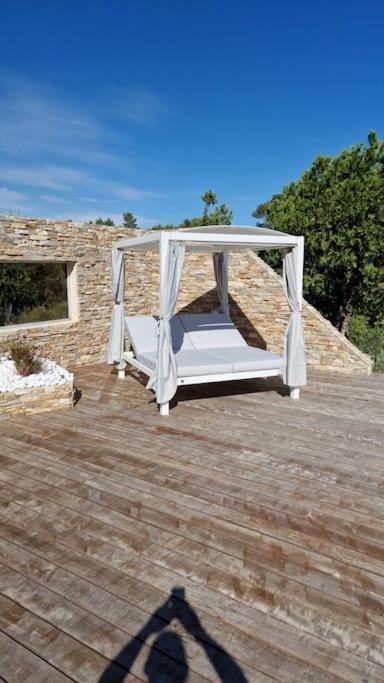 Magnifique De Luxe Au Coeur De La Garrigue Nimes